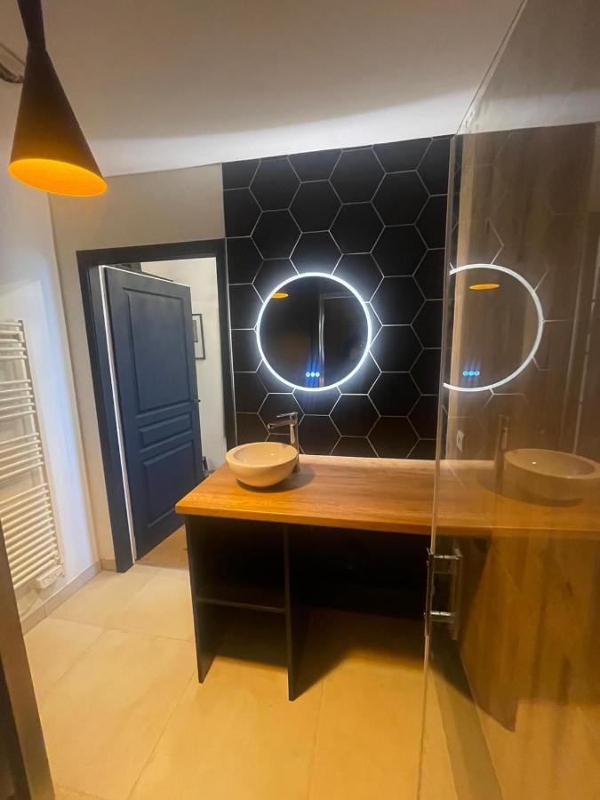 Appartement Place De La Cath' Avec Parking Колмар Екстериор снимка