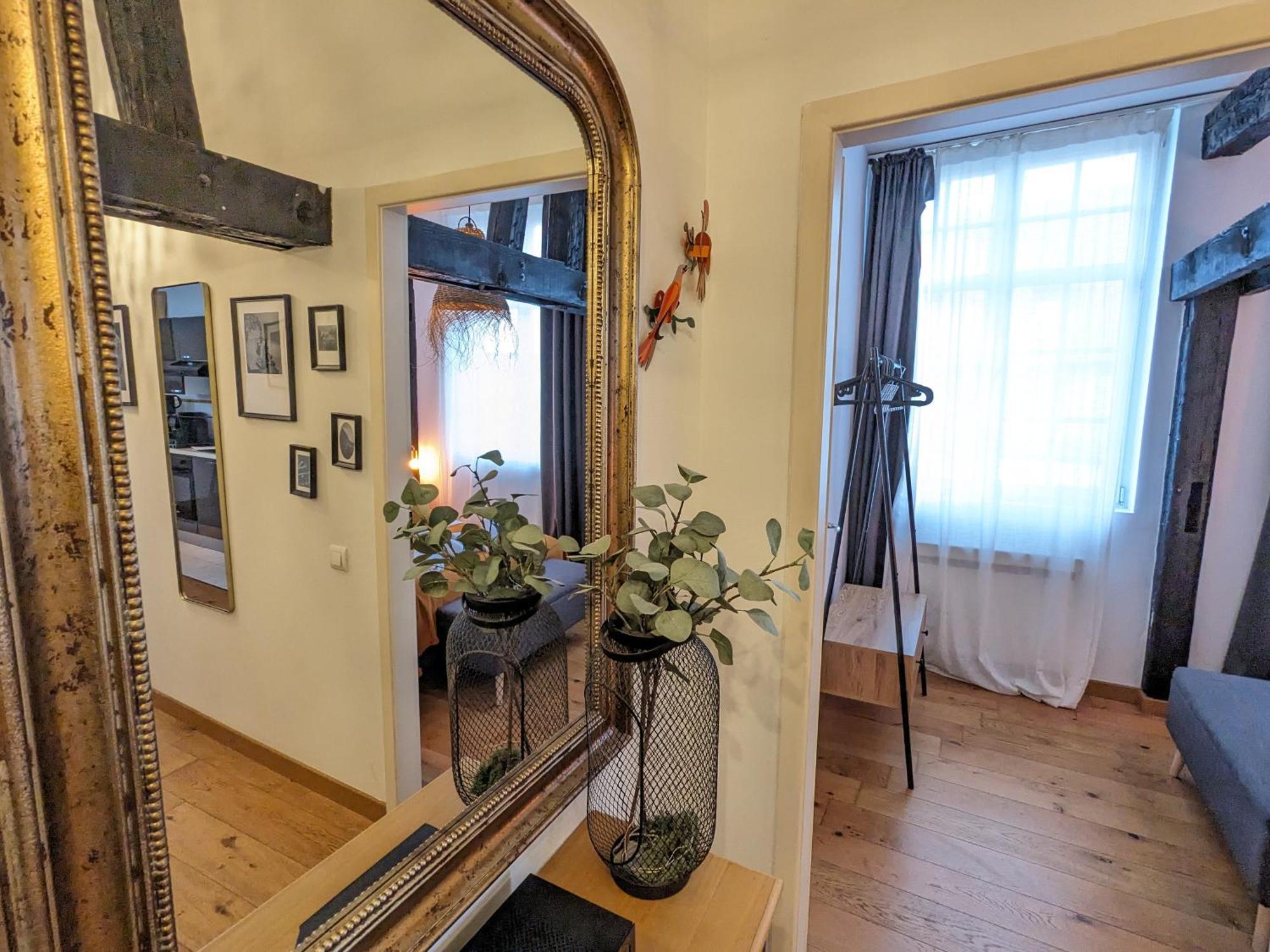 Appartement Place De La Cath' Avec Parking Колмар Екстериор снимка